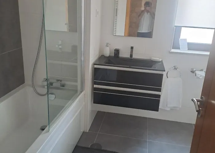 Cantinho Do Ribeiro Bed & Breakfast *